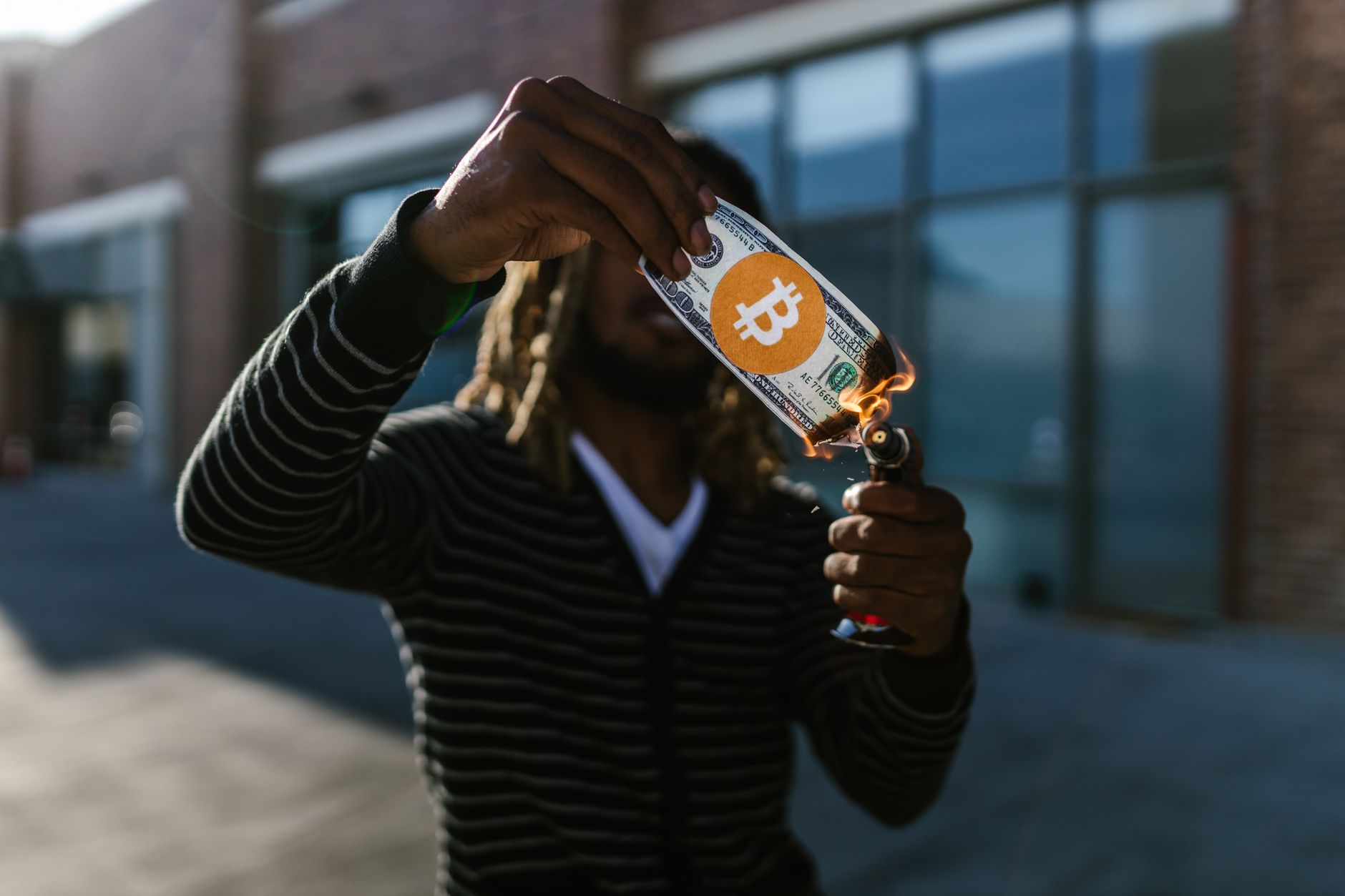 Crypto risks Democrats